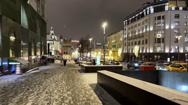 ВЕЧЕРНИЙ СНЕГОПАД ✨ Заснеженные улицы ночной столицы смотреть онлайн