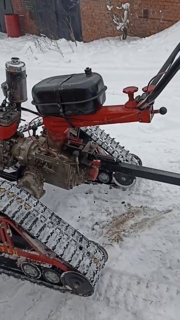 Приобрел гусеницы Крутец с сани! Теперь мой мотоблок всесезонный. Как Вам? смотреть онлайн