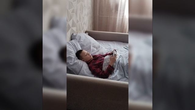 Мама когда разрешила не идти в школу, а потом СОБИРАЙСЯ В ШКОЛУ😂😂😂😂😂😂😂😂😂😂😂😂😂😂😂😂😂😂 смотреть онлайн