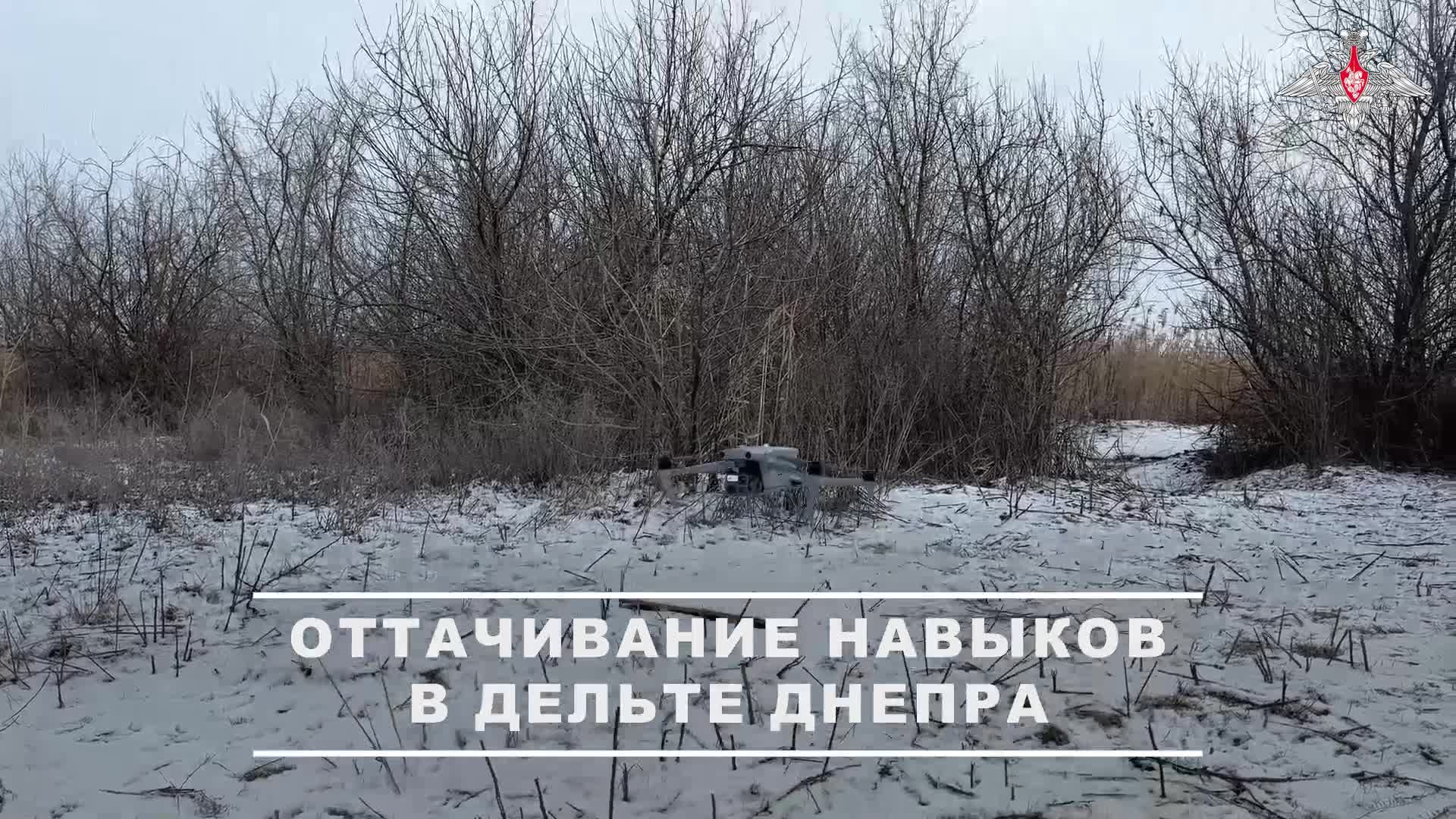 ▫ Спецназ 18-й армии группировки «Днепр» тренируется на островах в Херсонской области. смотреть онлайн