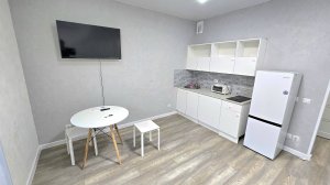 Чаленко 9/1 . Сдается в аренду квартира студия.  Ростов-на-Дону. Ремонт Евро. 18000р. 89614390879