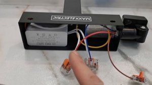 Подключение датчика движения к светильнику подсветки зеркала в ванной