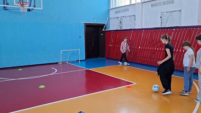 #футболвшколе Футбольная карусель 5В класс