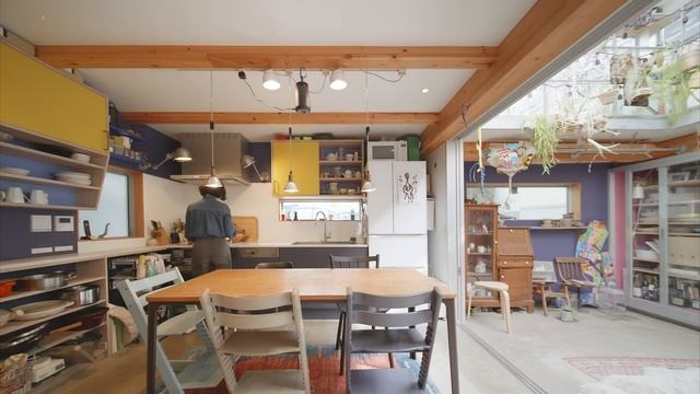 Japanese Artist’s Unique Open Air Family Home, Tokyo 57