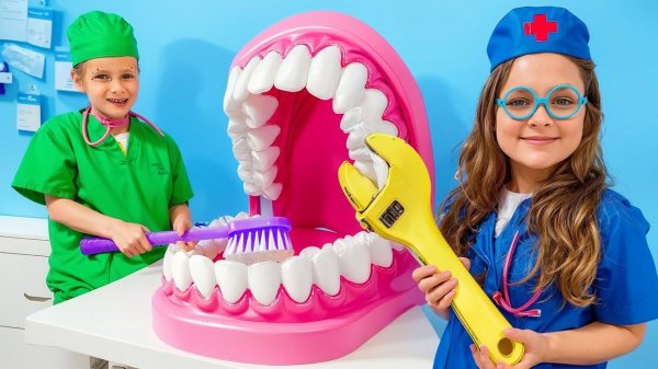 Майя рассказывает друзьям, как важно чистить зубы