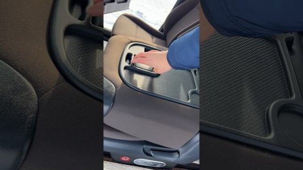 Toyota Spade 2015 гв 1,5 литра, вариатор, пробег 67 800 км. Один собственник