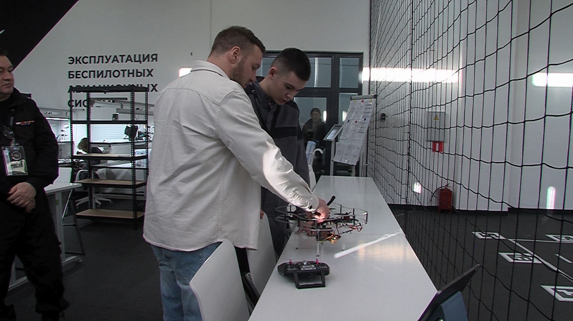 Испытания профессионалов. ТК «Первый Советский» смотреть онлайн