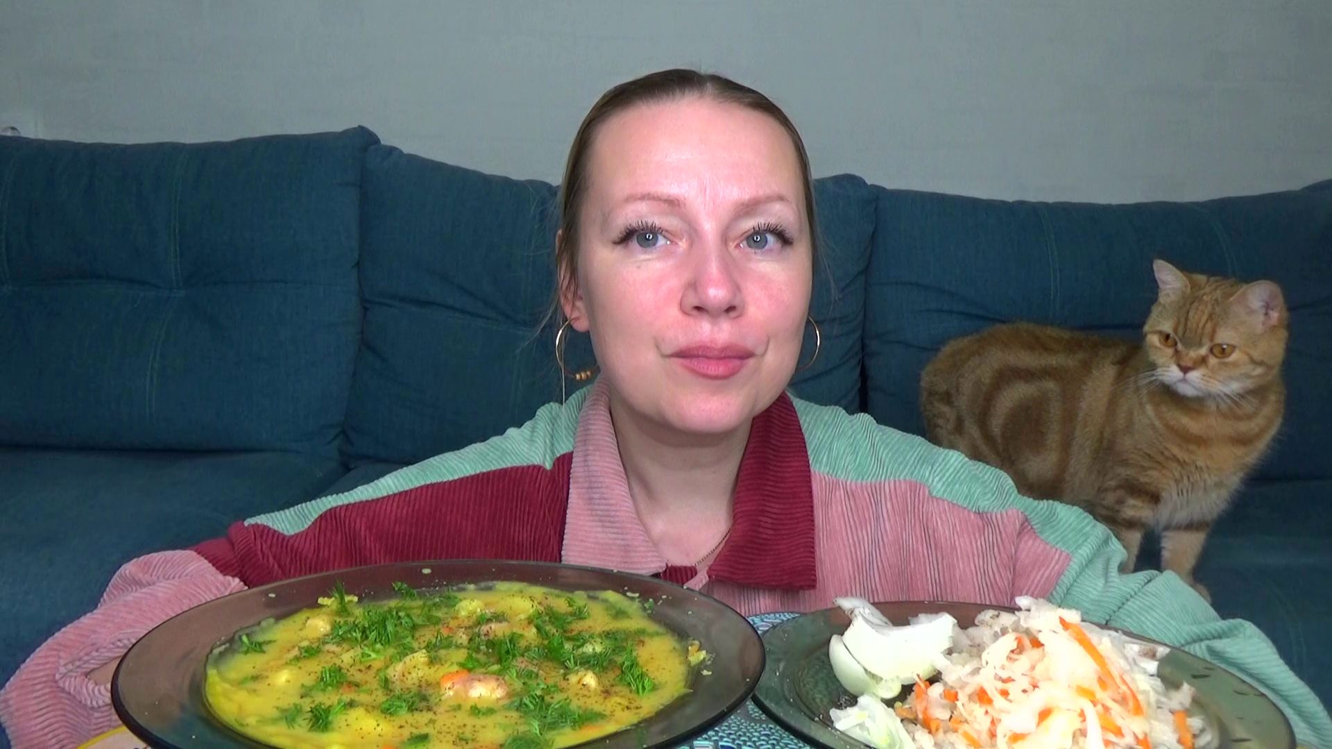 Мукбанг суп гороховый с зеленью, сало и капуста квашеная. Еда вкуснота! смотреть онлайн