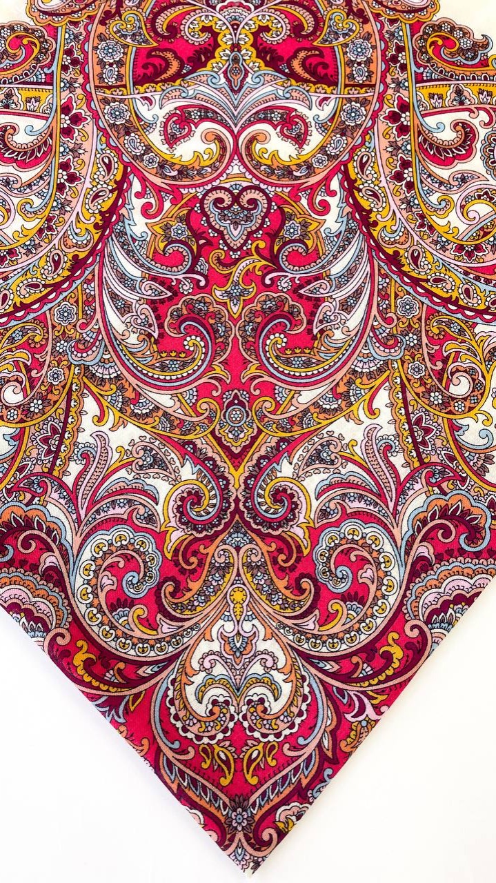 «Предчувствие любви»-0 – платок шерстяной с шелковой бахромой