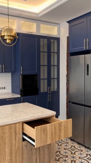 Кухня с островом «Норвуд» — максимум пространства, света и функциональности для загородного дома. смотреть онлайн