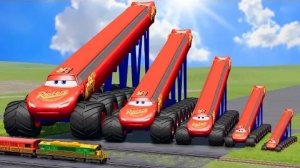 Большой и маленький, длинный и рослый Молния Маккуин на колесах грузовика-монстра против поездов | B