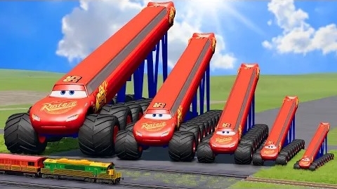 Большой и маленький, длинный и рослый Молния Маккуин на колесах грузовика-монстра против поездов | B