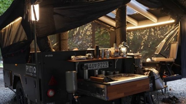 Одна в темном лесу. 18+. Эротика