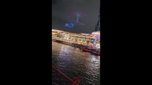 Сингапур Новогоднее шоу дронов