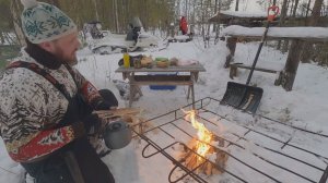 ЧАЙ У КОСТРА! ПРОВЕРИЛ ИЗБЫ В ЛЕСУ!