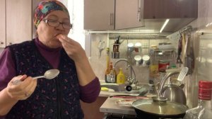 Приготовила намазку, без название. Пробуем вкусный плов.