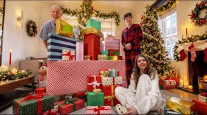 ℹ️ РАСПАКОВКА ПОДАРКОВ МЕЧТЫ! - Катя и Макс