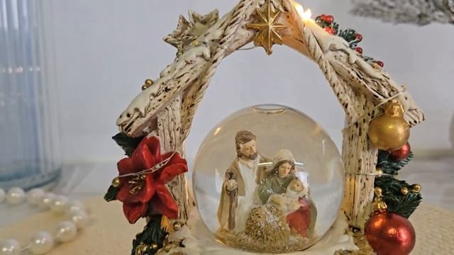 Снежный шар СВЕТЛАЯ РАДОСТЬ с Младенцем на руках, полистоун, стекло, 15 см, батарейки, 8101278A999-1