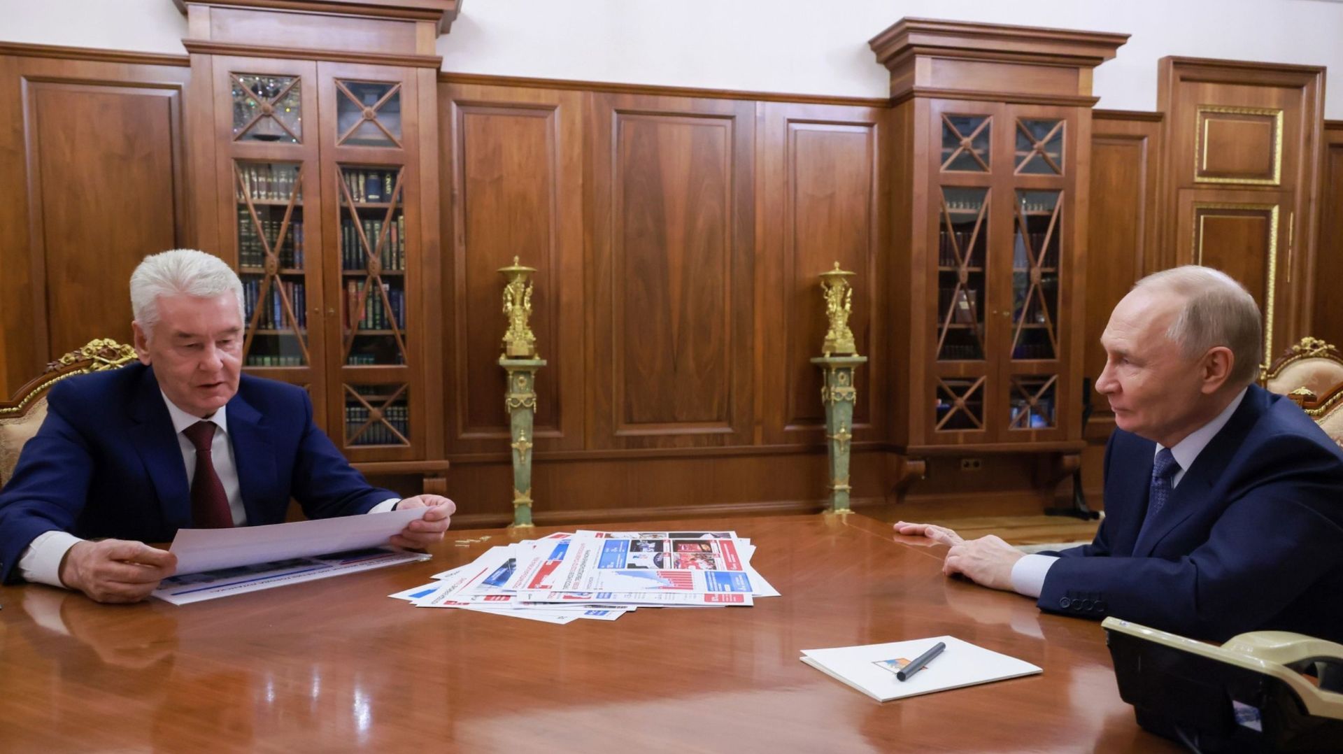 Собянин доложил Путину о росте ВРП и инвестиций в сфере высоких технологий в Москве смотреть онлайн