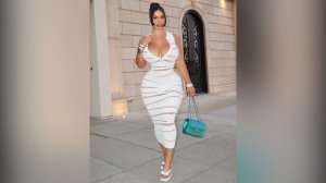 Грудастые, попастые, бедрастые разведенки красуются!