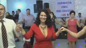 А эта бальзаковская дама весьма и очень даже! 💖👍😍