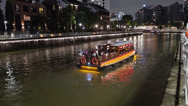 речная прогуулка в Сингапуре