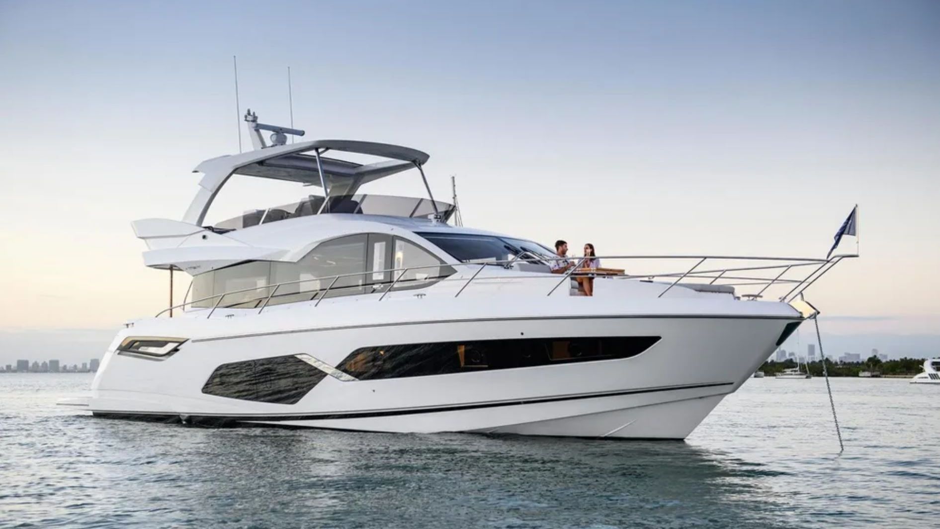 Великолепный Sunseeker Manhattan 68_2020 в продаже с малой наработкой и отличном состоянии