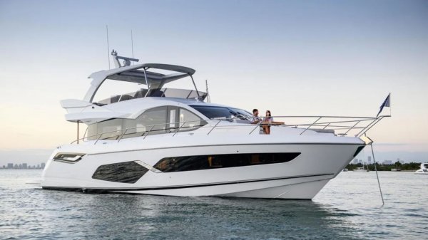 Великолепный Sunseeker Manhattan 68_2020 в продаже с малой наработкой и отличном состоянии