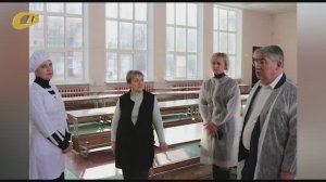 ГЛАВА ЖЕЛЕЗНОГОРСКА ПОСЛЕ ОБРАЩЕНИЙ ГОРОЖАН ПОСЕТИЛ ШКОЛУ №4