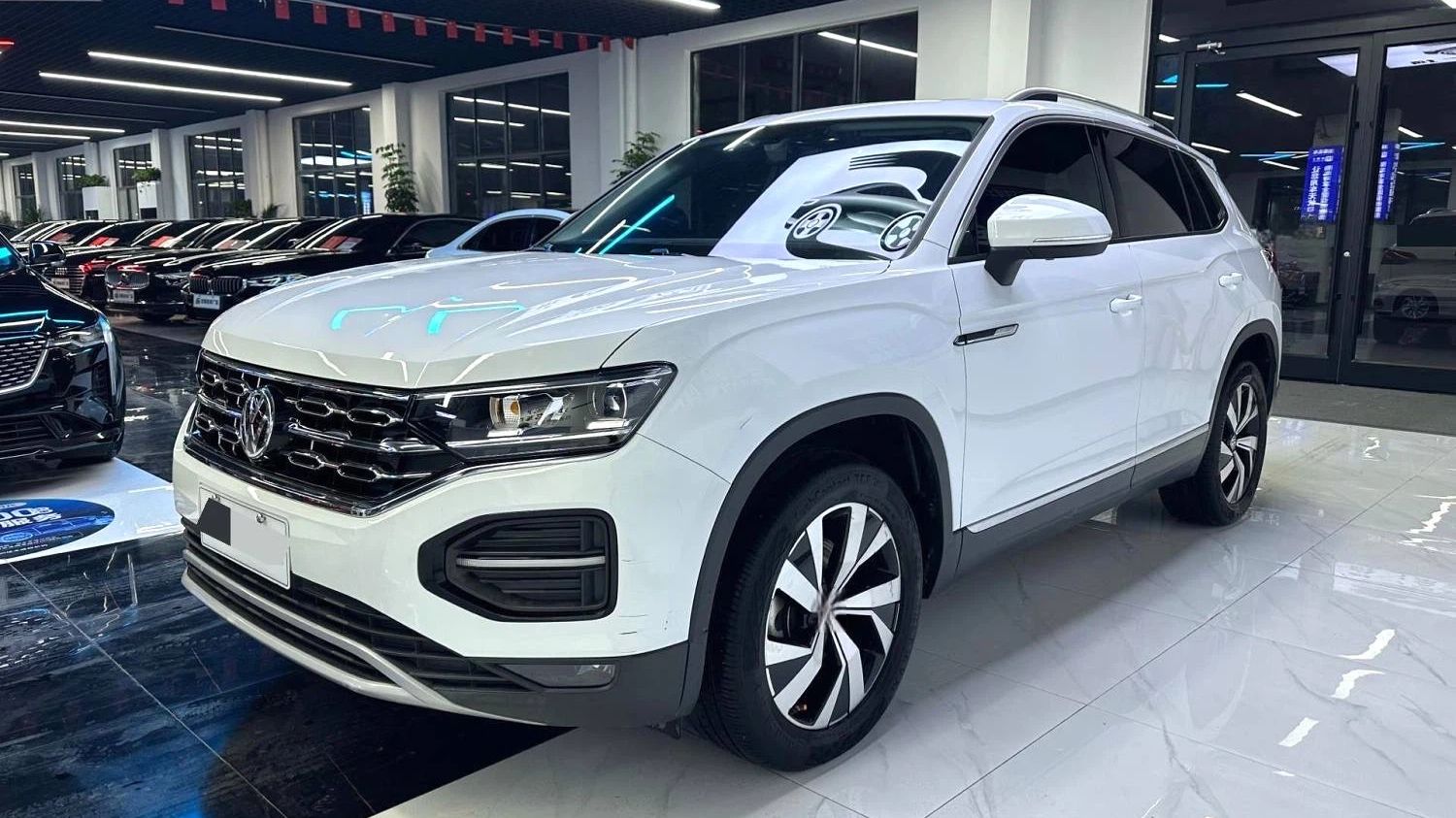 Volkswagen Tayron 280TSI 2WD смотреть онлайн