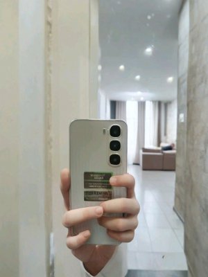 Стрим за место лайка