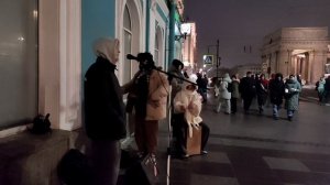 Уличные Музыканты саСанкт-Петербург