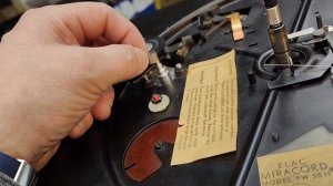 ELAC MIRACORD 50H проигрыватель виниловых пластинок