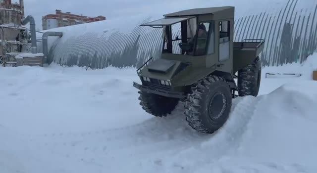 Вездеход-болотоход Бер-х3 мини с кабиной Видео 2 смотреть онлайн