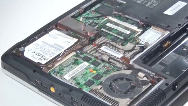 ПОЧЕМУ НОУТБУК СО ВРЕМЕНЕМ НАЧИНАЕТ ТУПИТЬ, ТОРМОЗИТЬ И ЛАГАТЬ__HD смотреть онлайн