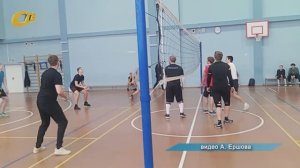 В ЛИЦЕЕ №14 ПРОШЕЛ ОЧЕРЕДНОЙ ТОВАРИЩЕСКИЙ МАТЧ ПО ВОЛЕЙБОЛУ МЕЖДУ ВЫПУСКНИКАМИ И УЧАЩИМИСЯ ЛИЦЕЯ