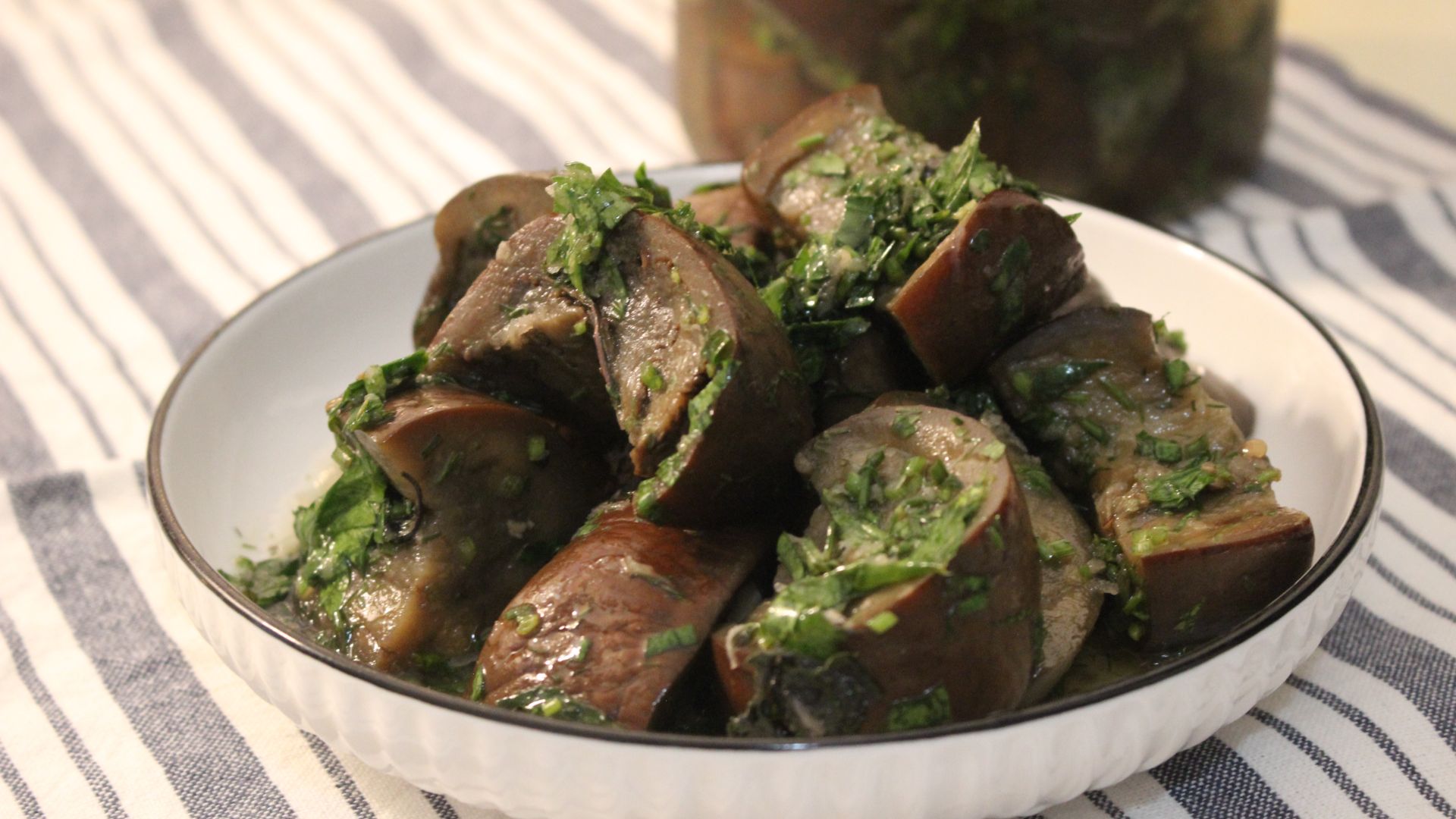 БАКЛАЖАНЫ КАК ГРИБЫ НА ЗИМУ С ЧЕСНОКОМ И ЗЕЛЕНЬЮ