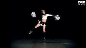 Gwen Stefani — Hollaback Girl