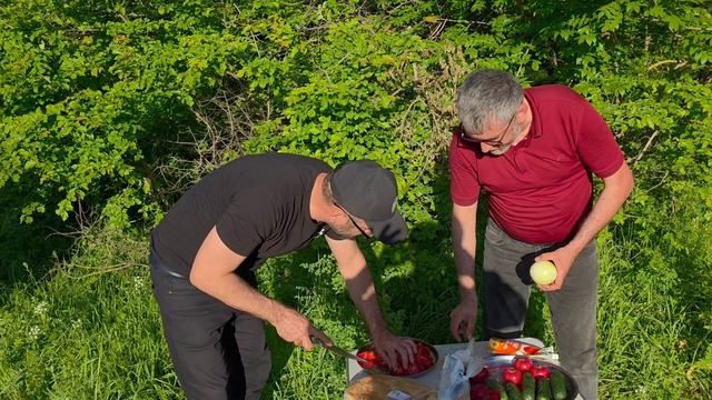 Приготовил баранину в Лесу