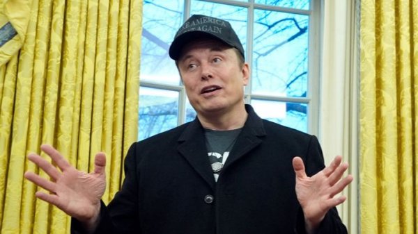 Маск анонсировал начало крупносерийного производства грузовиков Tesla Semi