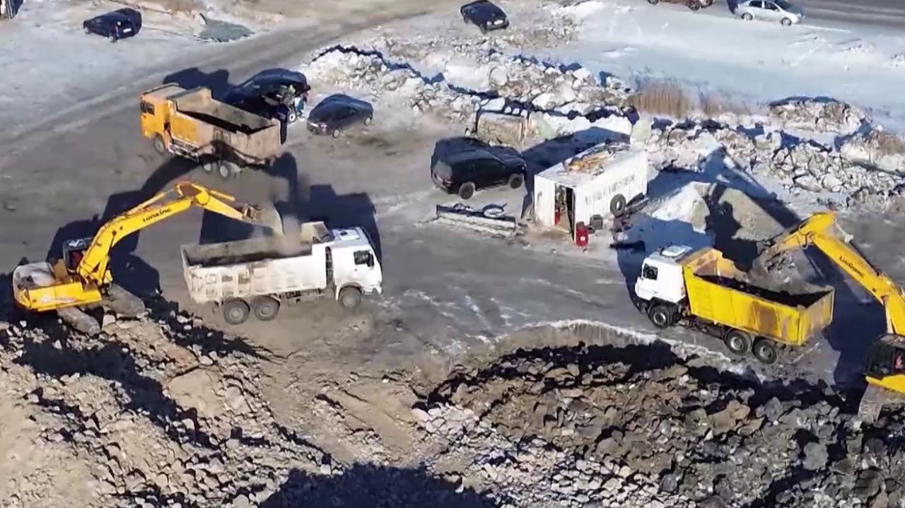 Из-за ежегодных паводков на реке Ишим рядом с Петропавловском начали строить новый мост смотреть онлайн