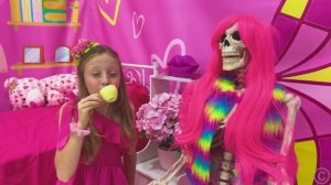 Розовое против чёрного детский челлендж