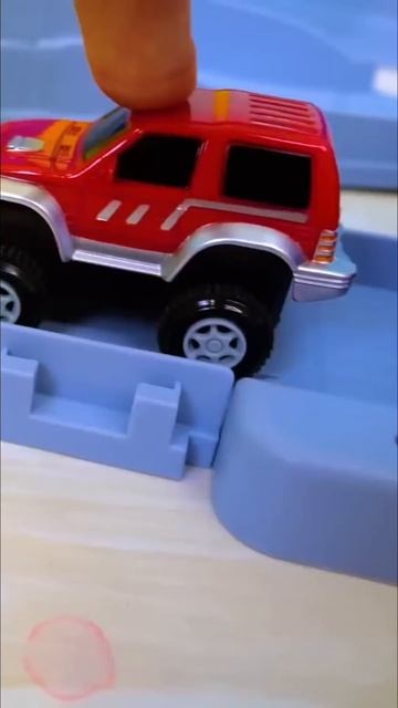 Авария на трассе! #automobile #игрушки #длядетей смотреть онлайн