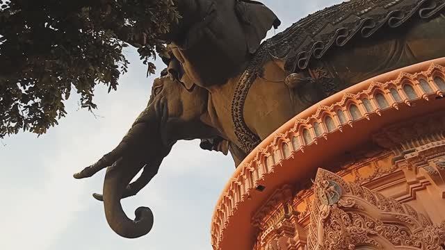 (Гл.8) Очень не обычный музей Эраван в Бангкоке (в слоне)