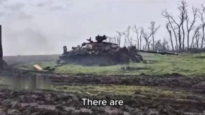 Польский доброволец в Русской армии, осматривает натовскую сгоревшую технику.