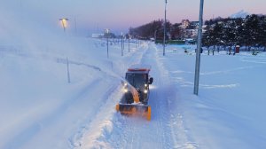 Меркатор чертит карту, прокладывая путь