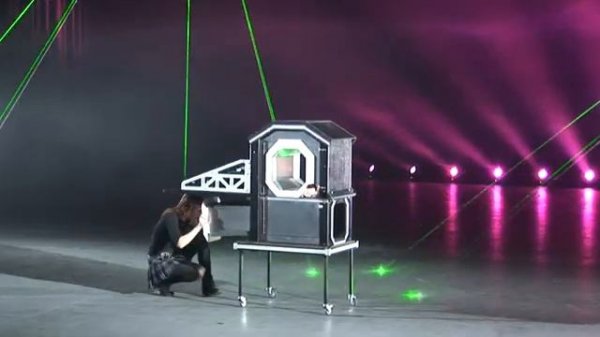 The Puzzle Box Illusion with Chicks N Tricks