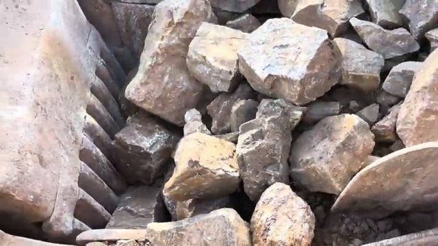 Дробилка BIG ROCK - МОЩНЫЙ технологический процесс, Гигант в действии-Дробилка Big Rock смотреть онлайн