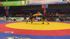 Первенство Дагестана по вольной борьбе среди юниоров завершилось в Хасавюрте