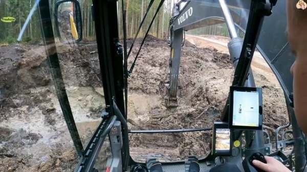 Строительство, дренажные работы на лесной дороге, очередной обзор